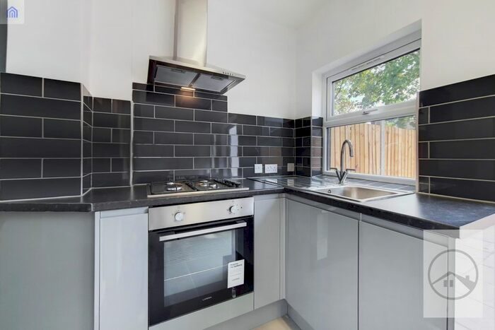4 Bedroom Terraced House To Rent In Links Road, London, SW17