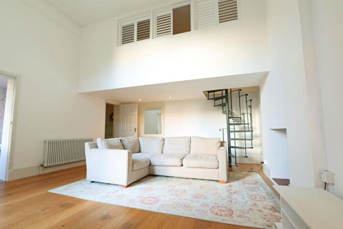 2 Bedroom Apartment To Rent In Royal York Crescent, Bristol, BS8