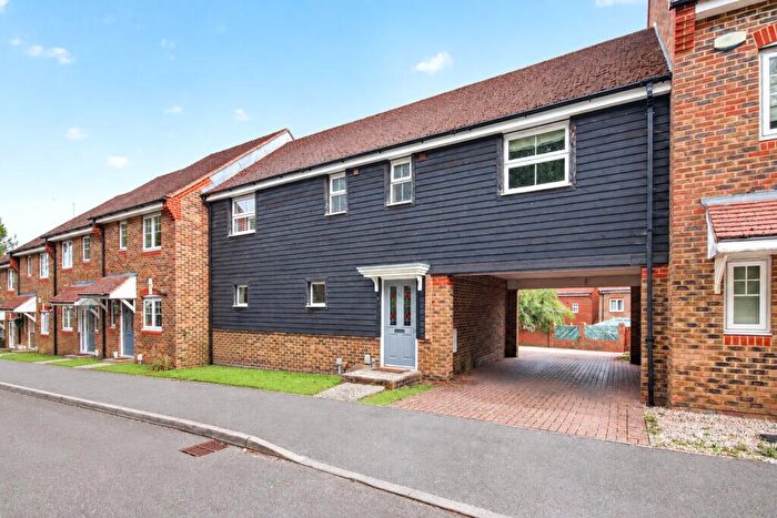 2 Bedroom House For Sale In Ptarmigan Heights, Bracknell, Berkshire, RG12