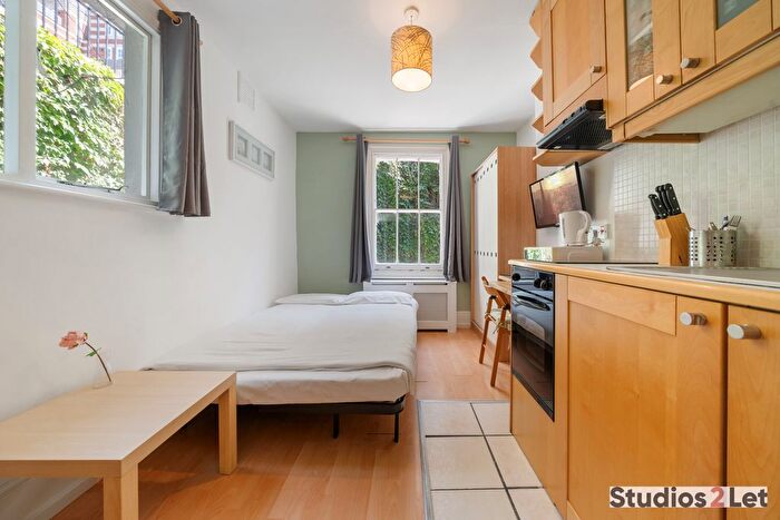 Studio To Rent In Claverton Street, Pimlico, London, SW1V
