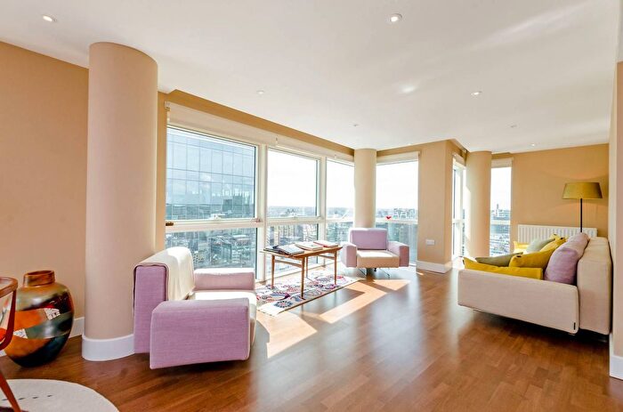 3 Bedroom Flat For Sale In Crawford Building, Whitechapel High Street, Aldgate, London, E1