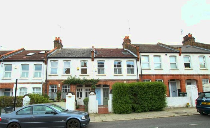 2 Bedroom Flat To Rent In Lyham Road, London, SW2