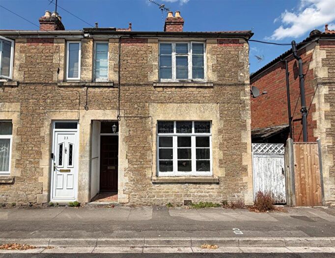 3 Bedroom Semi-Detached House For Sale In Parkfields, Chippenham, SN15