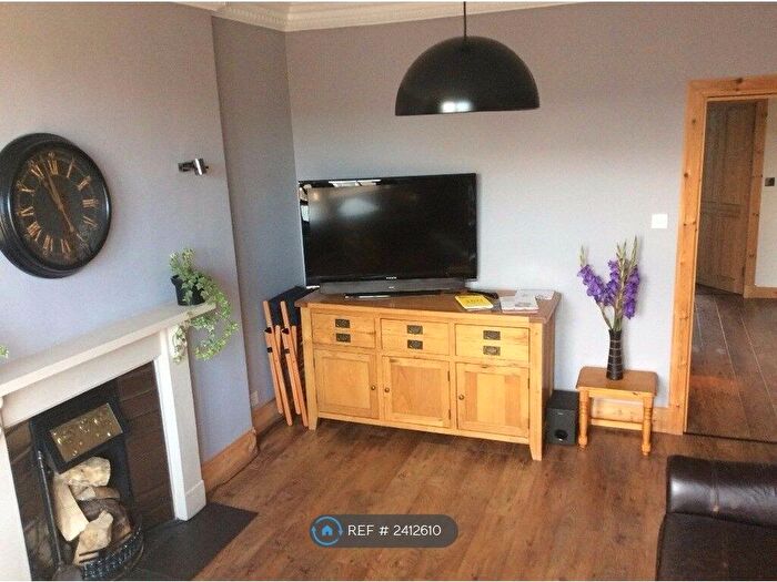 2 Bedroom Flat To Rent In Balfour Street, Edinburgh, EH6