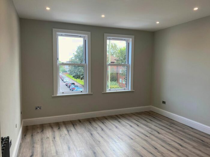 1 Bedroom Flat To Rent In Newlands Park, Sydenham, SE26