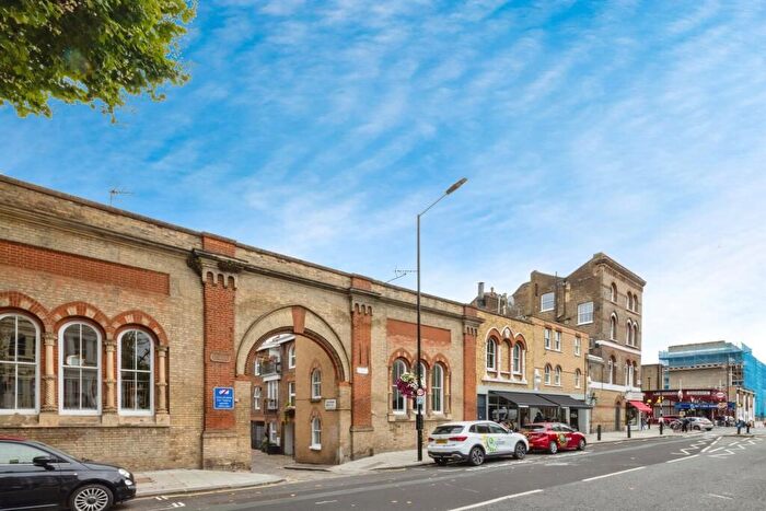 3 Bedroom Mews For Sale In Elgin Mews North, London, W9