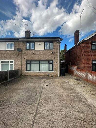 3 Bedroom Semi-Detached House For Sale In Robert Avenue, Peterborough, PE1