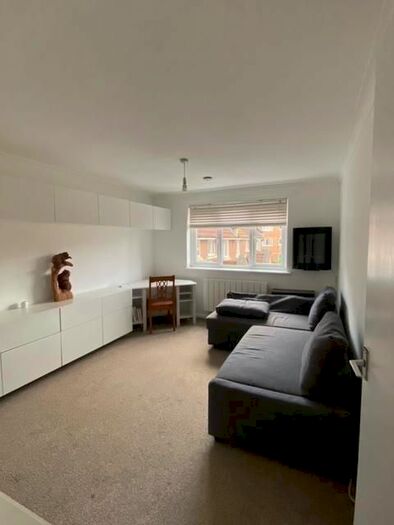 1 Bedroom Flat To Rent In Bedroom Flat In Hackney, London, E9