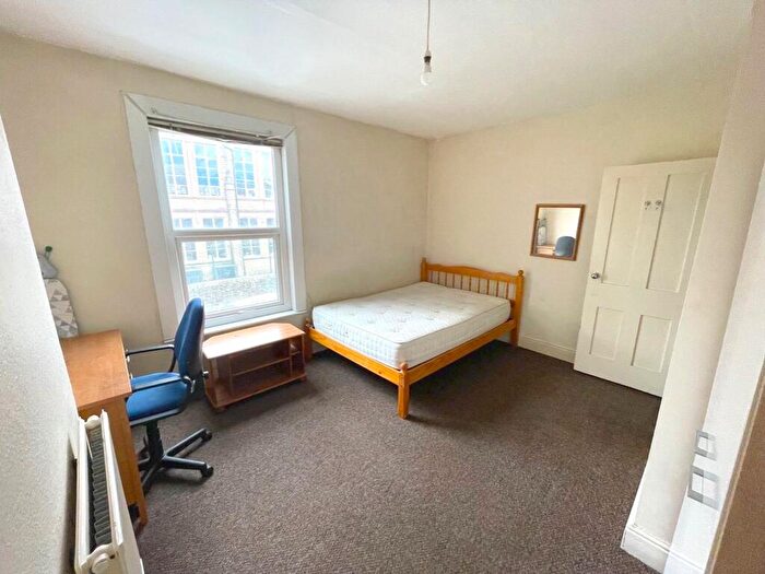 4 Bedroom Terraced House To Rent In Pomona Street, Sheffield, S11