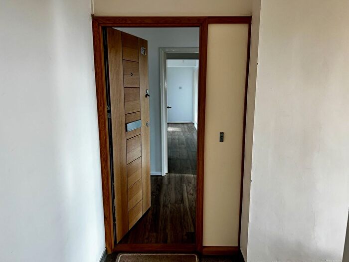 2 Bedroom Flat To Rent In The Gateway, Dover, CT16