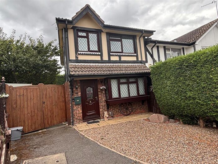 3 Bedroom Town House For Sale In Beech Avenue, Groby, Leicester, LE6