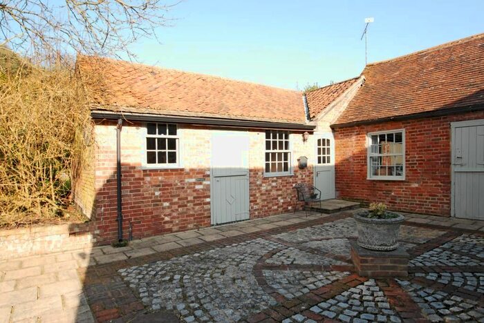 1 Bedroom Cottage To Rent In Bagshot, Surrey GU19