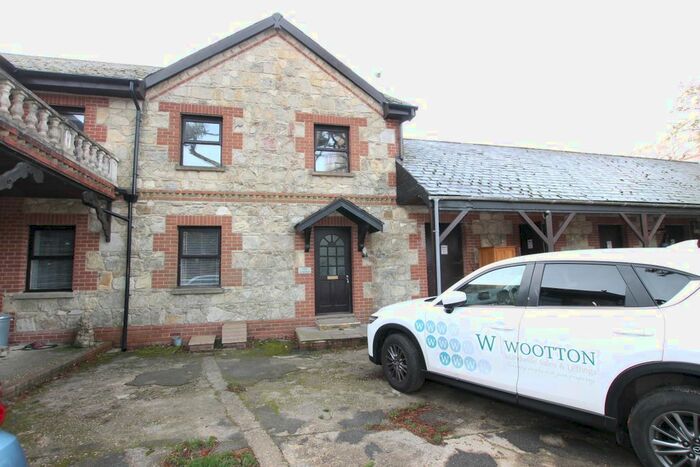 2 Bedroom Terraced House To Rent In Carters Road, Upton, Ryde PO33