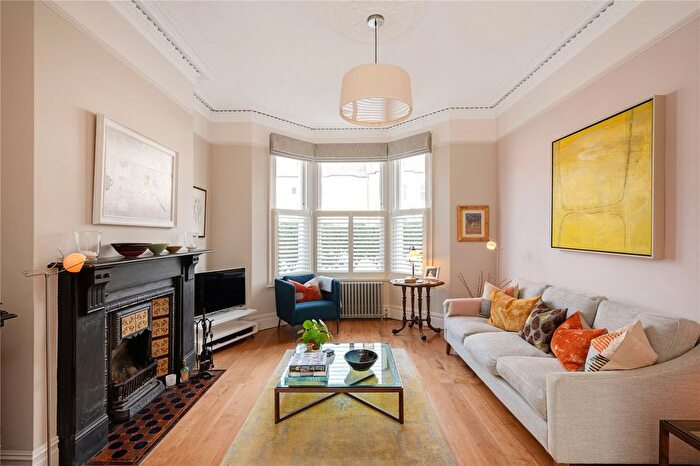 5 Bedroom Terraced House To Rent In Franconia Road, Clapham, SW4