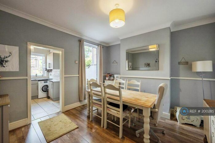 2 Bedroom Terraced House To Rent In Lowther Road, Doncaster, DN1