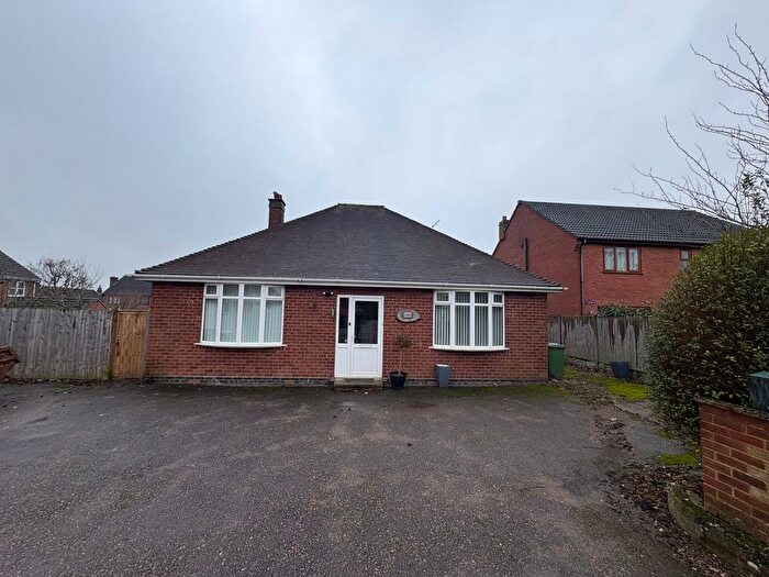3 Bedroom Bungalow To Rent In Wyndshiels, Birmingham, B46