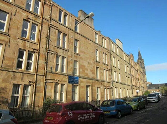 3 Bedroom Property To Rent In Caledonian Place, Edinburgh, Midlothian, EH11