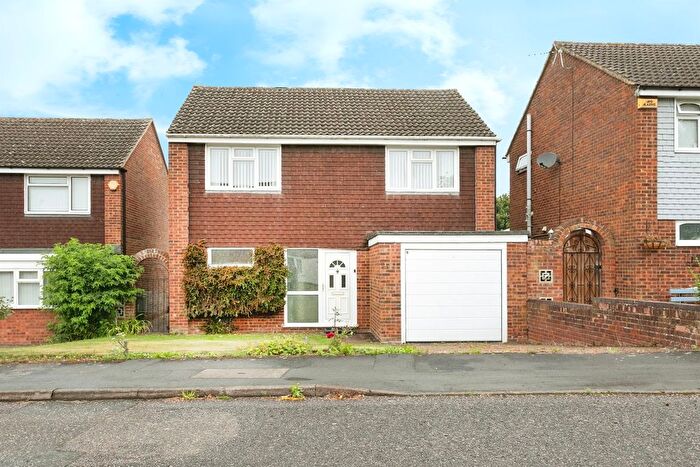 4 Bedroom Detached House For Sale In Burleigh Piece, Buckingham, MK18