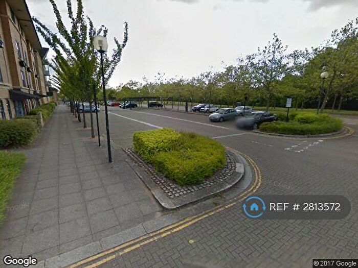 2 Bedroom Flat To Rent In North Row, Milton Keynes, MK9