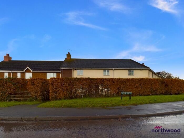 2 Bedroom Flat To Rent In Beaulieu Drive, Stone Cross, BN24