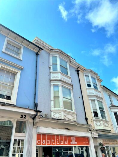3 Bedroom Apartment To Rent In High Street, Ventnor, PO38