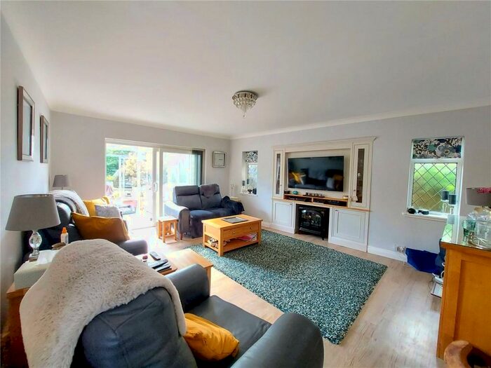 5 Bedroom Bungalow For Sale In Sandy Lane, Upton, Poole, BH16