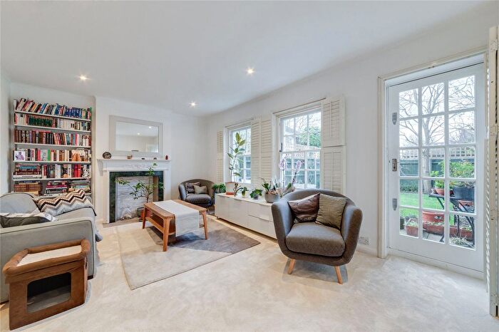 3 Bedroom End Of Terrace House To Rent In Queens Ride, Barnes, SW13