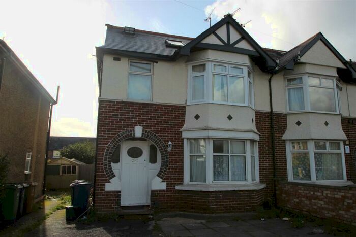 6 Bedroom House To Rent In Cowley Road, Cowley, OX4