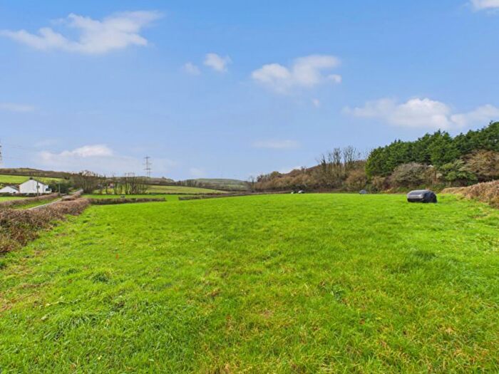 Land To Rent In Pontantwn, Kidwelly, SA17