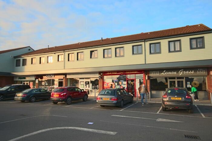 2 Bedroom Flat To Rent In Shifford Crescent, Maidenhead, Berkshire SL6