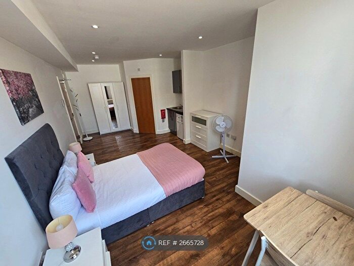 Studio To Rent In The Webberley, Stoke-On-Trent, ST1