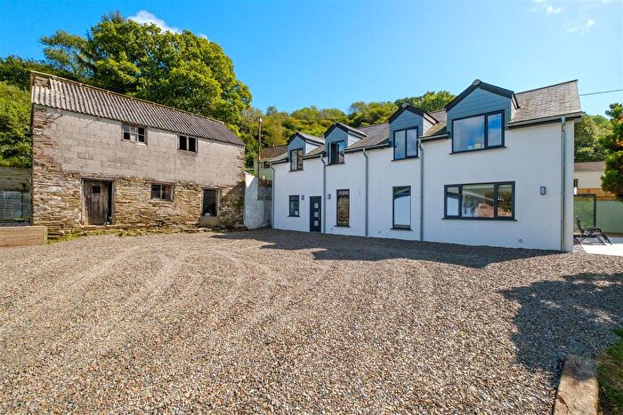 4 Bedroom Detached House For Sale In St. Keyne, Liskeard, PL14