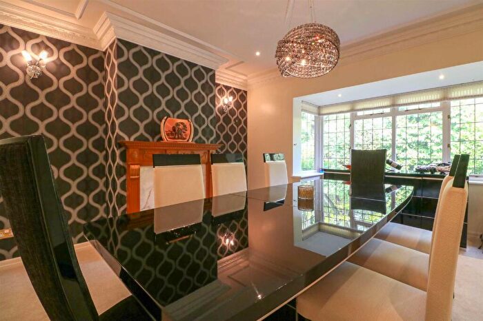 6 Bedroom Detached House To Rent In Hazlemere Drive, Four Oaks Estate, B74