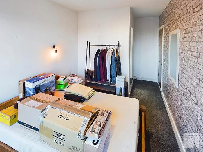 2 Bedroom Apartment To Rent In Advent House, M4