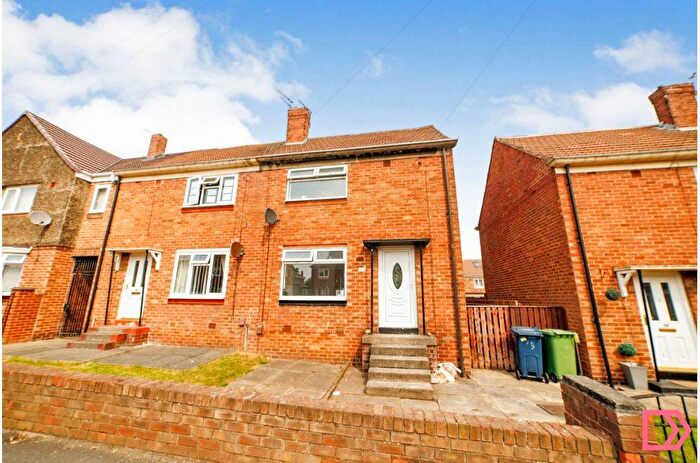 2 Bedroom End Of Terrace House To Rent In Rotherham Road, Sunderland, Tyne & Wear, SR5