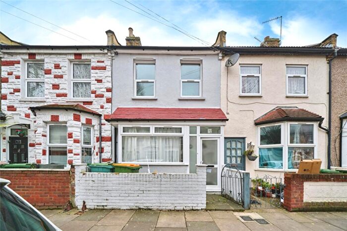 3 Bedroom House For Sale In Meath Road, London, E15