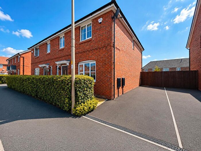 4 Bedroom Semi-Detached House To Rent In Cromwell Road, Ellesmere Port, CH65