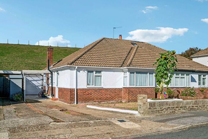 3 Bedroom Bungalow For Sale In Walnut Tree Road, Shepperton, TW17