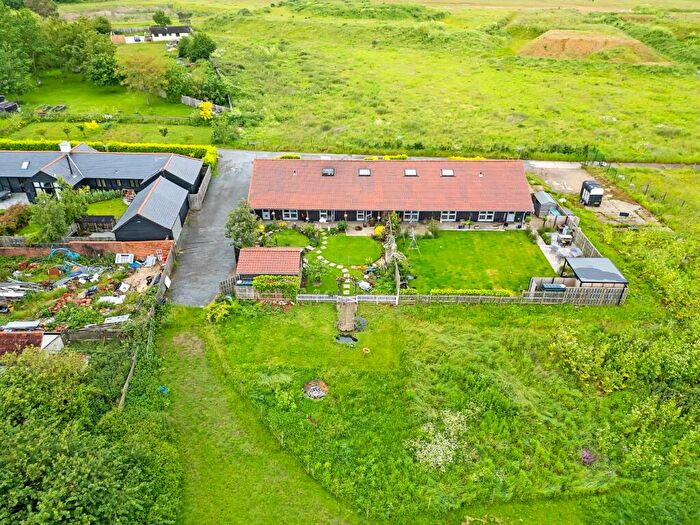 5 Bedroom Link Detached House For Sale In Boreham, CM3