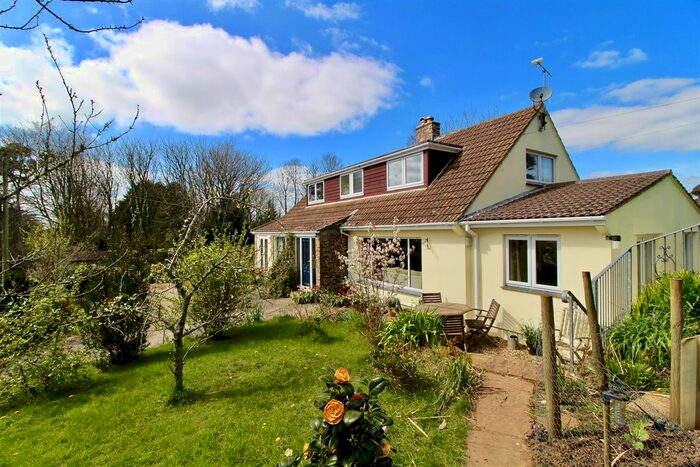 4 Bedroom Detached Bungalow For Sale In Garras, Helston, TR12