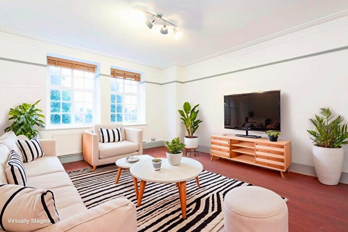 1 Bedroom Flat To Rent In Hillside Court, Hampstead, NW3