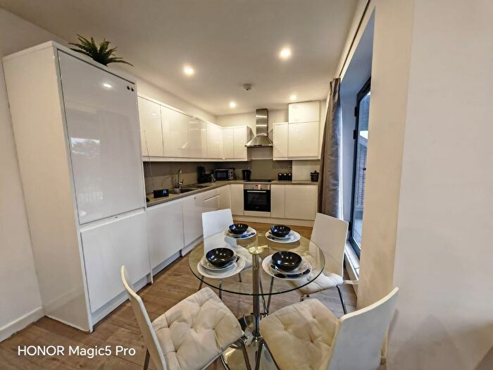 1 Bedroom Flat To Rent In Butchers Road, Supreme Point, E16