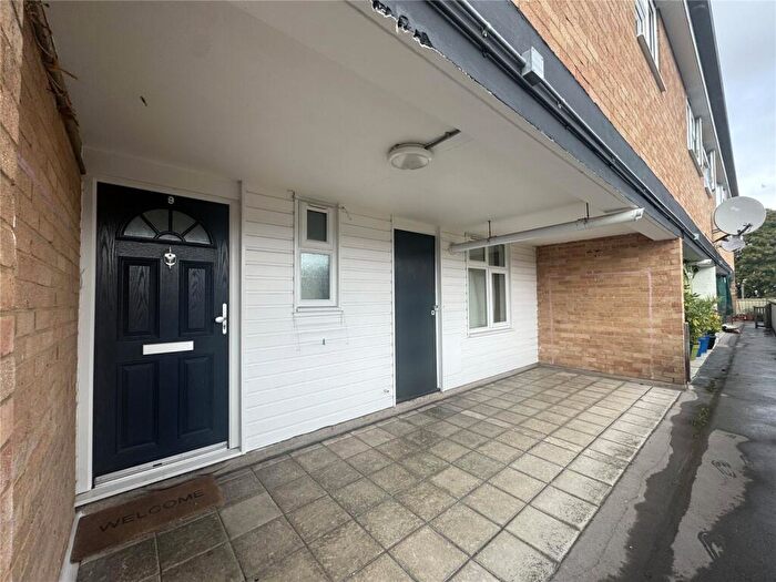 4 Bedroom Maisonette To Rent In Marston House, Fairfax Avenue, Redhill, Surrey, RH1