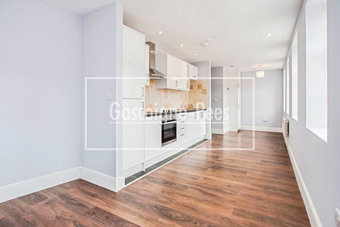 Studio To Rent In Platinum House, Epsom, KT19