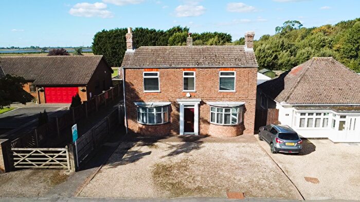 3 Bedroom Detached House For Sale In Chapelgate, Sutton St. James, Spalding, PE12