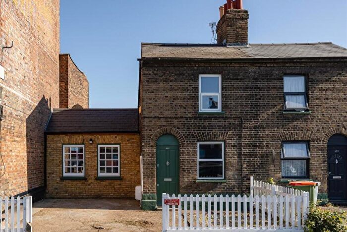 2 Bedroom Terraced House For Sale In Romford Road, Forest Gate, E7