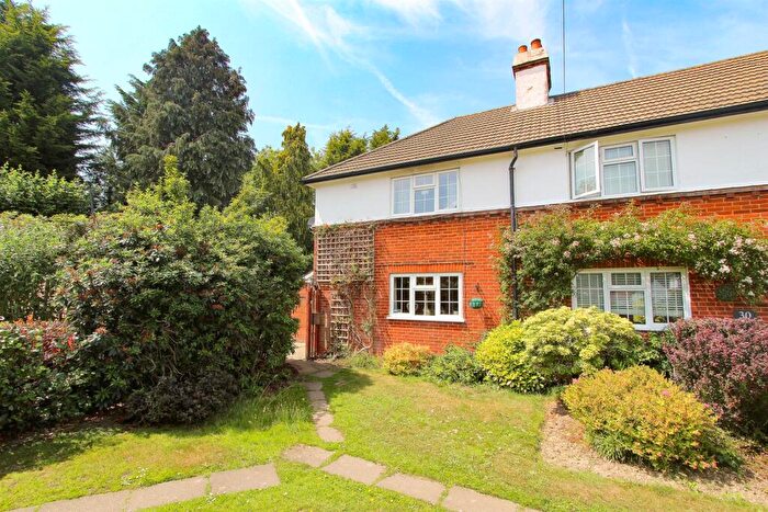 3 Bedroom End Of Terrace House For Sale In Chapel Road, Tadworth, KT20