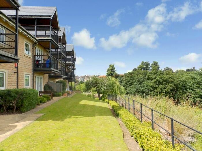 2 Bedroom Flat To Rent In Bridge End, Wetherby, LS22