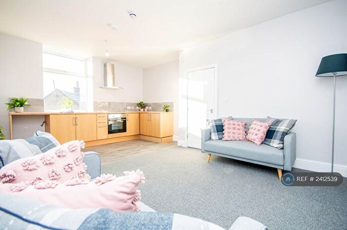 1 Bedroom Flat To Rent In Rochdale Road, Bacup, OL13