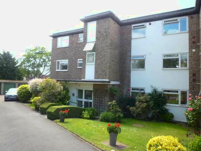1 Bedroom Flat To Rent In Prentice Court, Leopold Road, Wimbledon Park, SW19